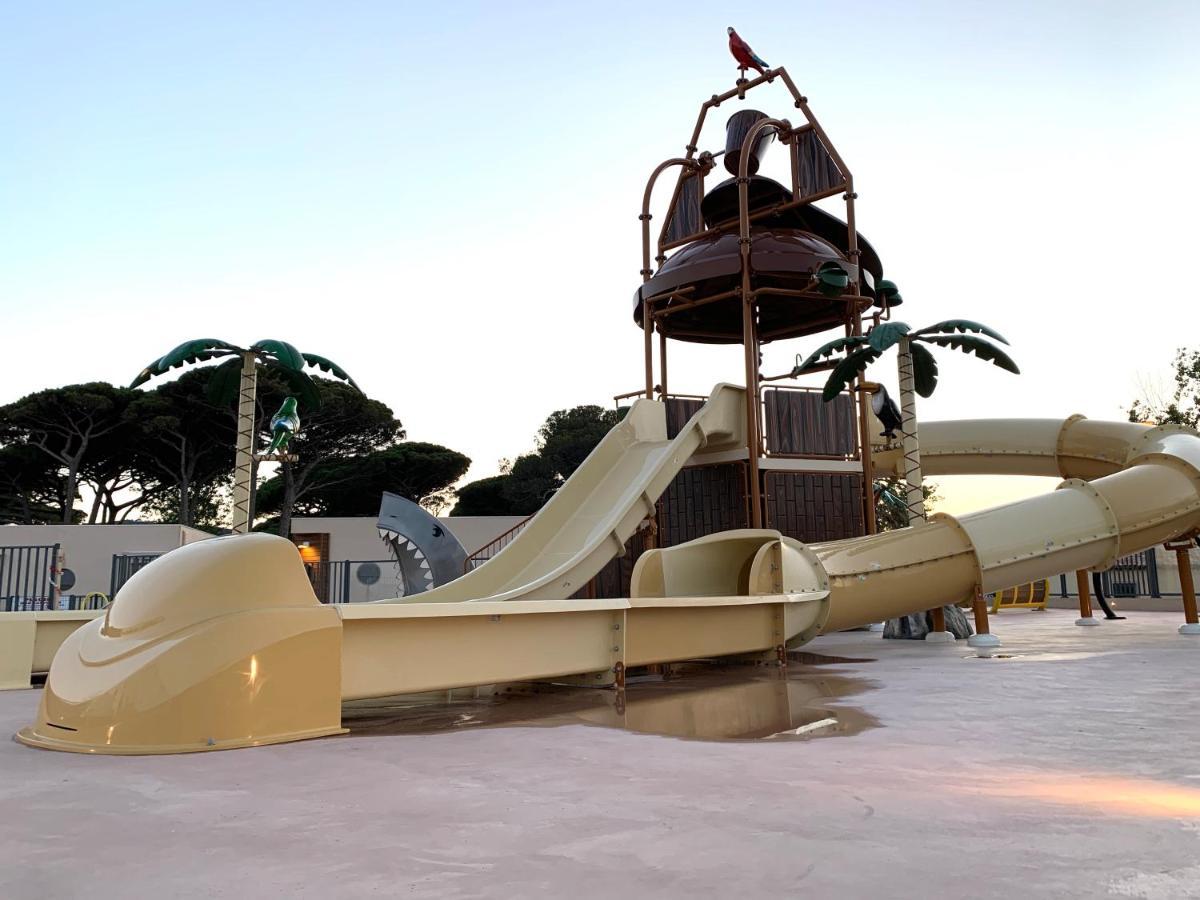 ホテルChaletrent - Stacaravans Saint-Aygulf Fréjus エクステリア 写真